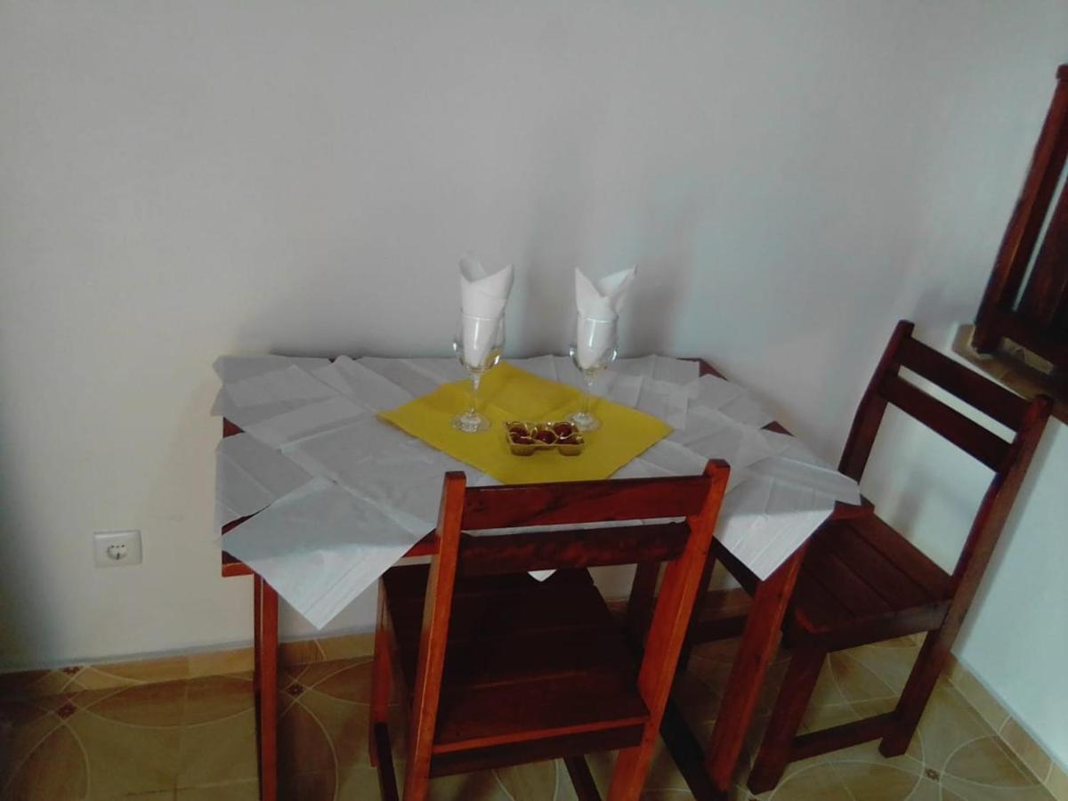 Domus Guesthouse Santana 외부 사진